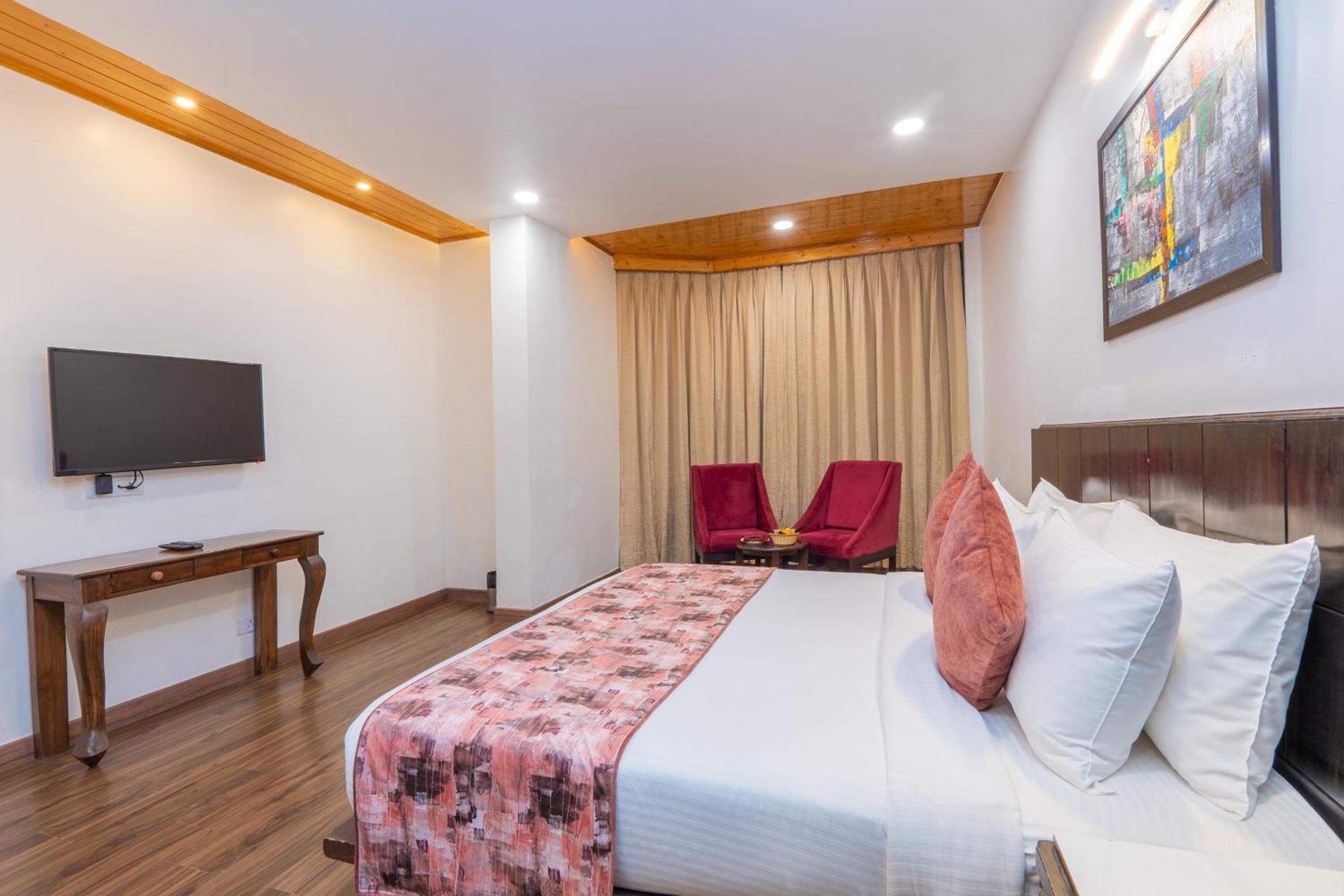 Woodrock Luxury Boutique Hotel Манали Экстерьер фото