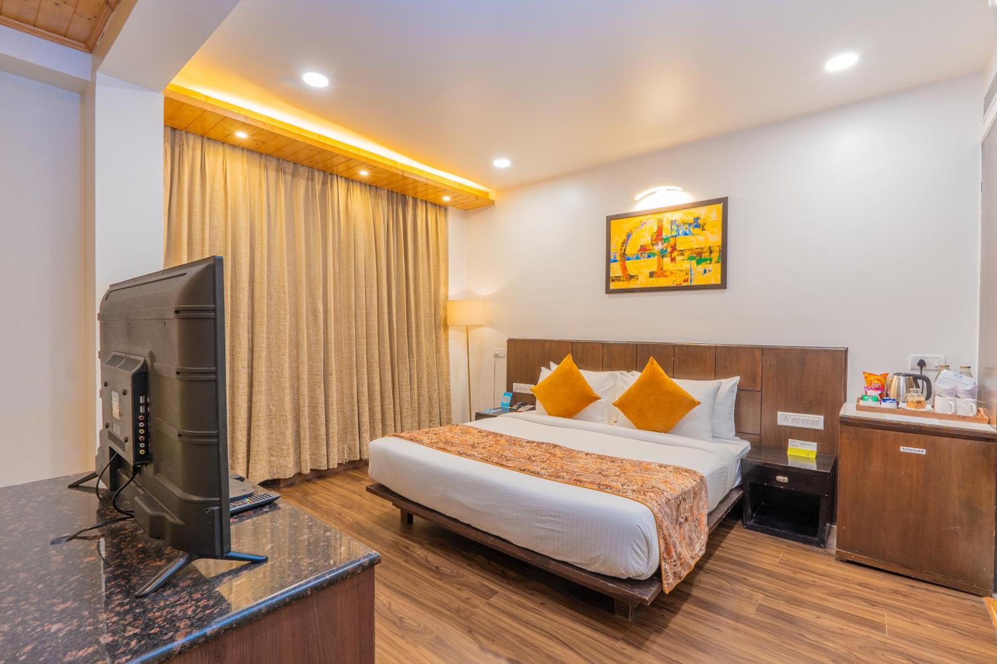 Woodrock Luxury Boutique Hotel Манали Экстерьер фото