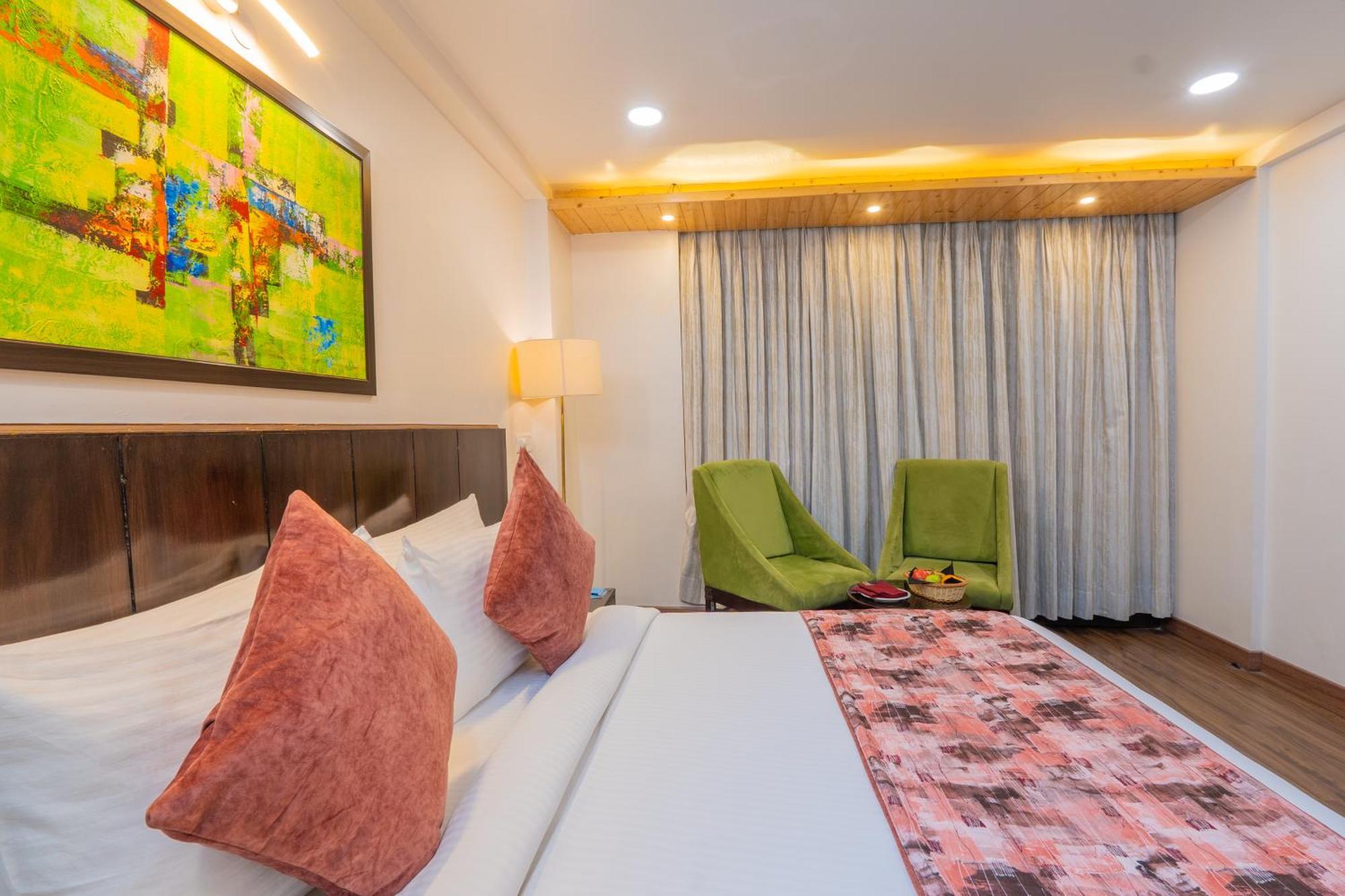 Woodrock Luxury Boutique Hotel Манали Экстерьер фото