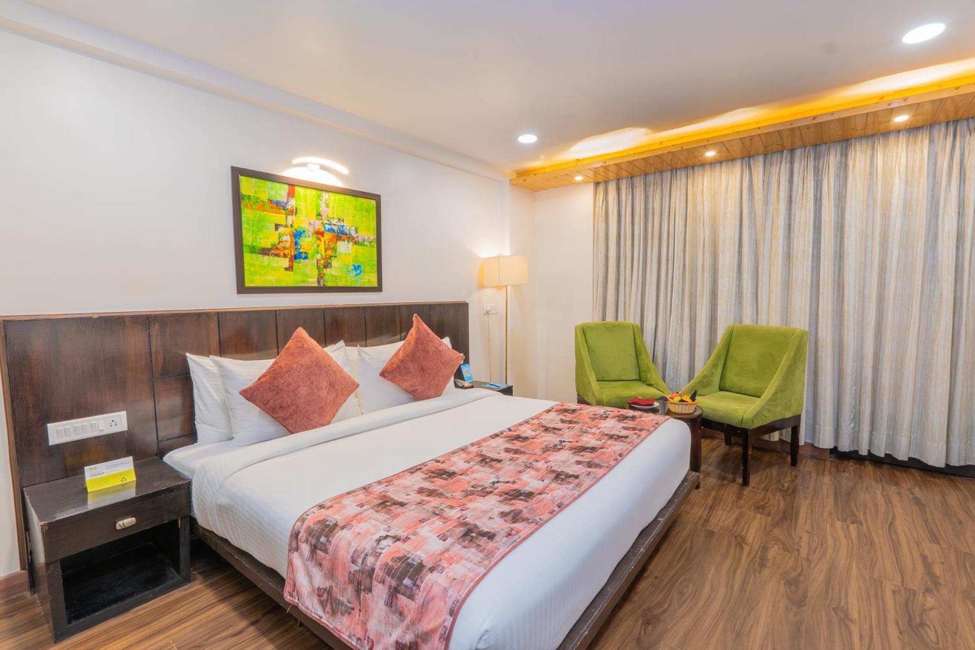 Woodrock Luxury Boutique Hotel Манали Экстерьер фото
